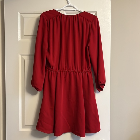 Red Aritzia Babaton Dress Size M - Picture 2 of 3